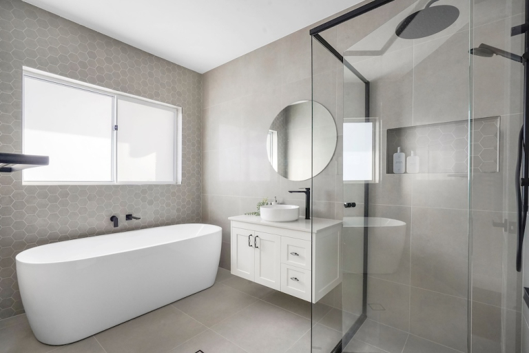 Brochure - main bathroom