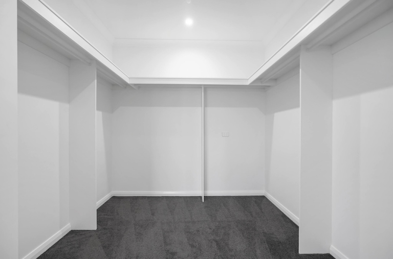 Ashmont Homes Parkview Wardrobe